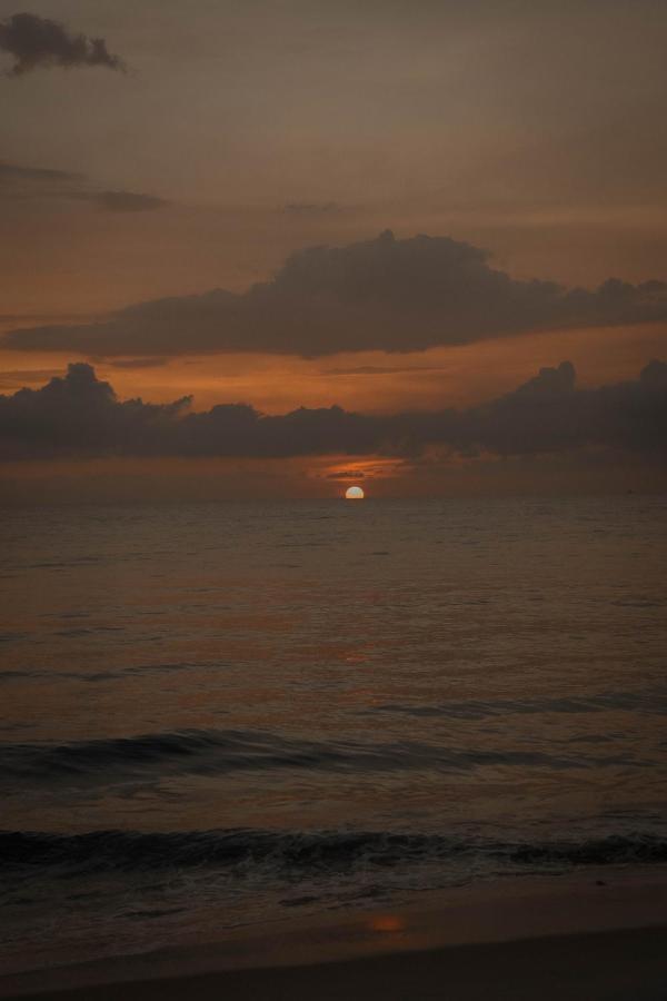 Waves And Shores Beach Villa Mararikulam Exterior foto